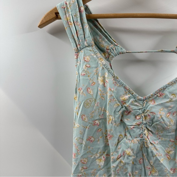 Forever 21 Light Caribbean Blue Paisley Floral Dress – Size Medium - Picture 2 of 7